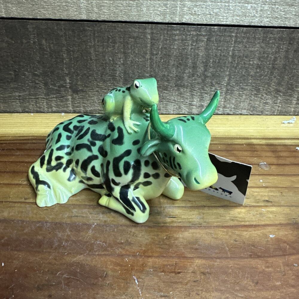 Cow Parade ~ # 9207 Mother Frog Farmhouse In Box
